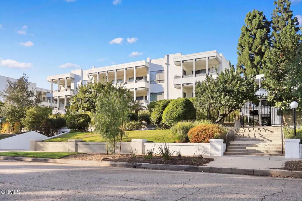190 Arroyo Terrace 308, Pasadena, CA 91103