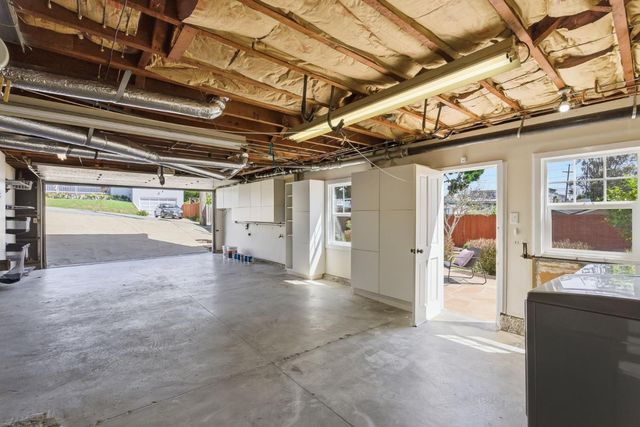 101 Edgeworth Avenue, Daly City, CA 94015