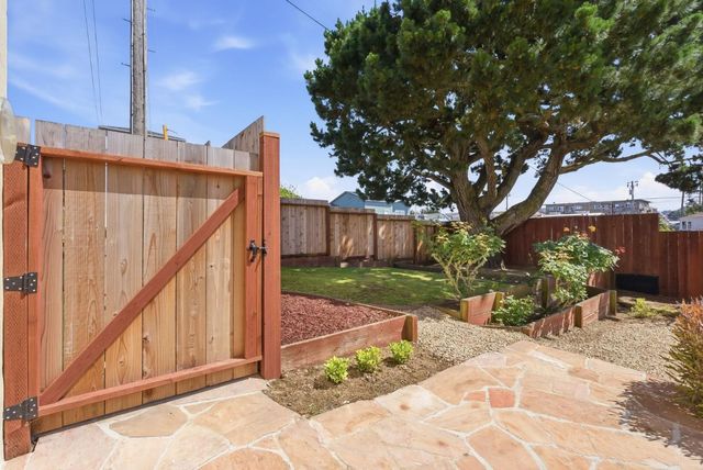 101 Edgeworth Avenue, Daly City, CA 94015