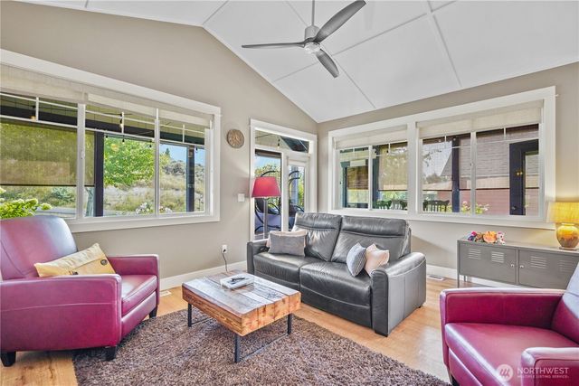 102 Firerock Lane, Oroville, WA 98844