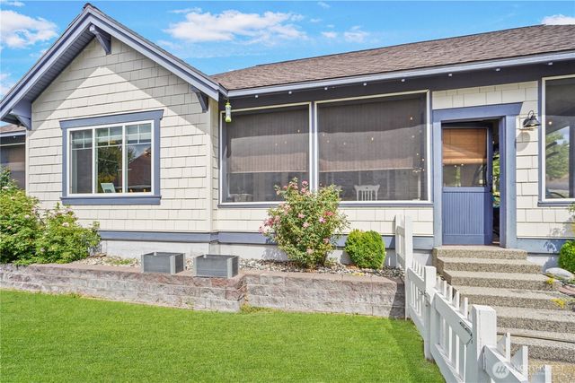 102 Firerock Lane, Oroville, WA 98844