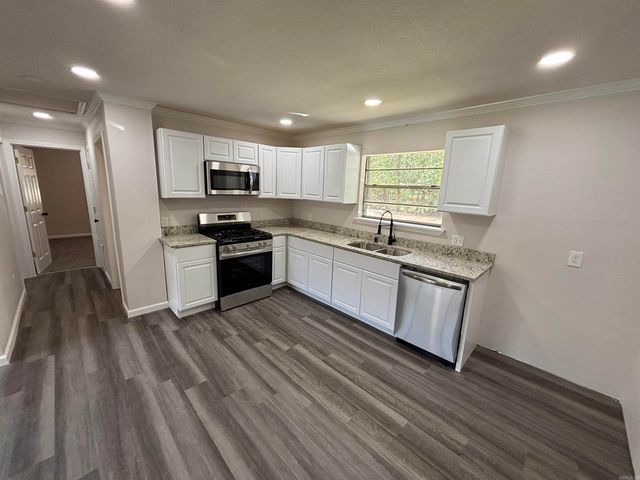 8600 Dreher, Little Rock, AR 72209