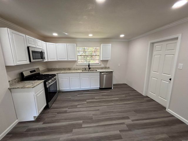 8600 Dreher, Little Rock, AR 72209