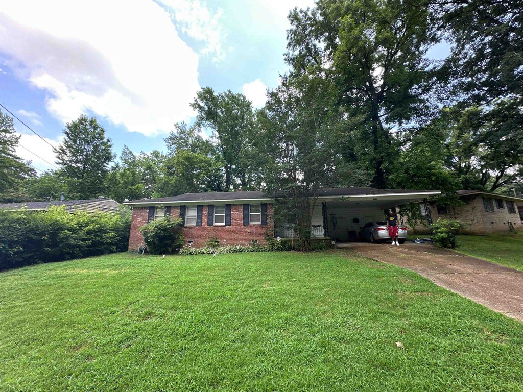 3920 CALLAHAN DR, Memphis, TN 38127