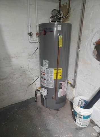 1913 N Heidelbach Avenue, Evansville, IN 47711