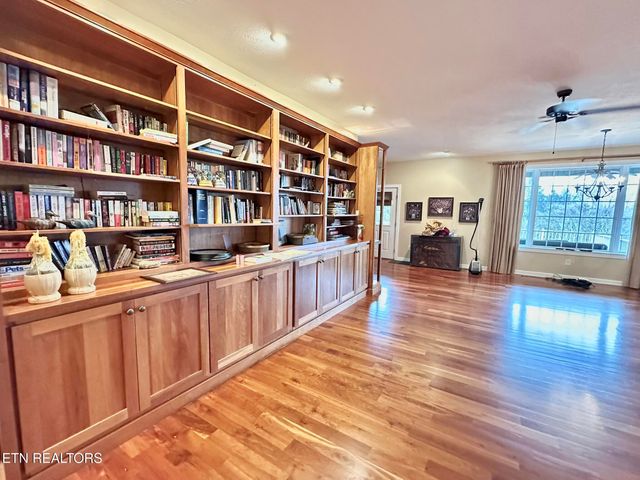 2562 Liberty Rd, Talbott, TN 37877