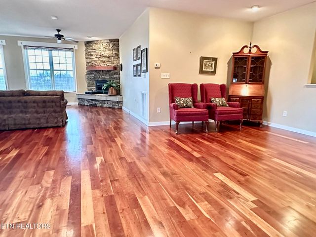 2562 Liberty Rd, Talbott, TN 37877