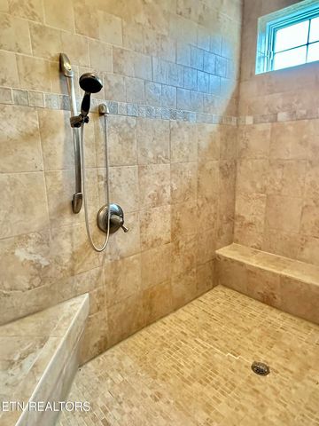 2562 Liberty Rd, Talbott, TN 37877