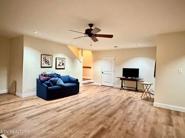 2562 Liberty Rd, Talbott, TN 37877