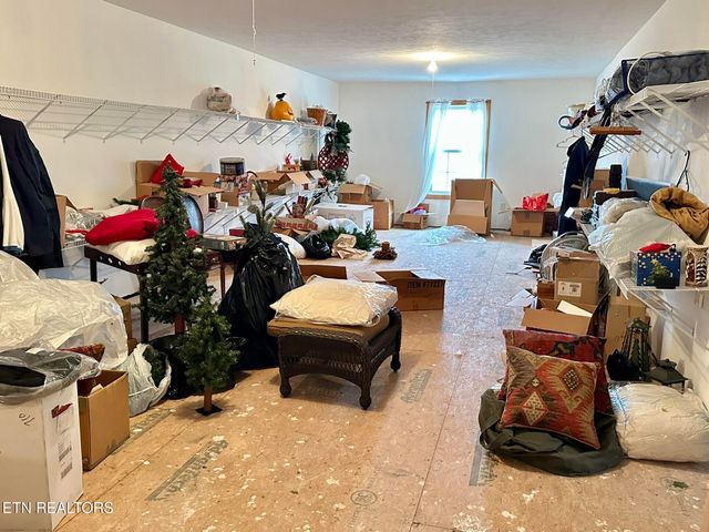 2562 Liberty Rd, Talbott, TN 37877