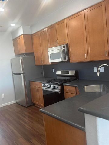 720 Grand Terrace, Hayward, CA 94541