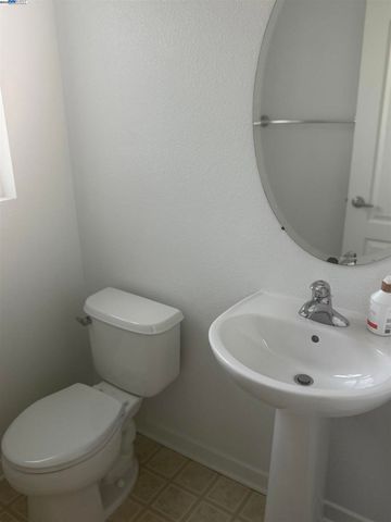 720 Grand Terrace, Hayward, CA 94541