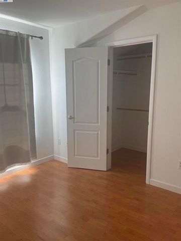 720 Grand Terrace, Hayward, CA 94541