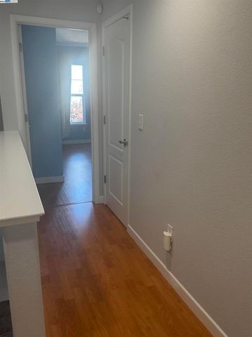 720 Grand Terrace, Hayward, CA 94541