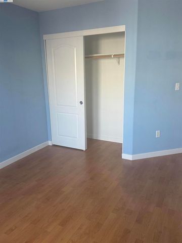 720 Grand Terrace, Hayward, CA 94541