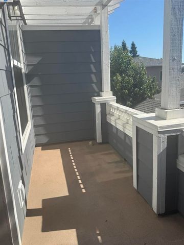 720 Grand Terrace, Hayward, CA 94541