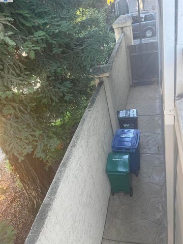 720 Grand Terrace, Hayward, CA 94541