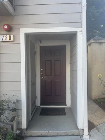 720 Grand Terrace, Hayward, CA 94541