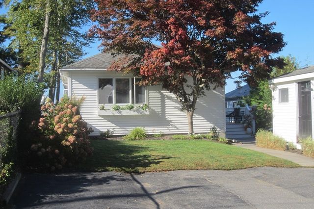 302 Killdeer Rd, Webster, MA 01570