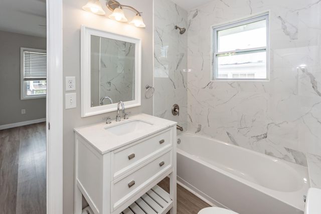 93 Romney Street, Charleston, SC 29403