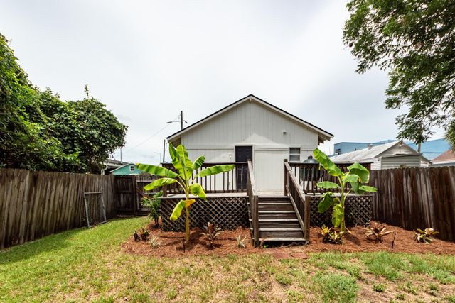 93 Romney Street, Charleston, SC 29403