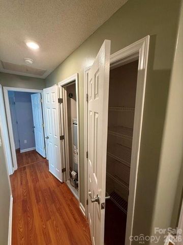 1141 Cureton Place, Charlotte, NC 28217