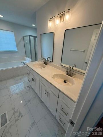 1141 Cureton Place, Charlotte, NC 28217