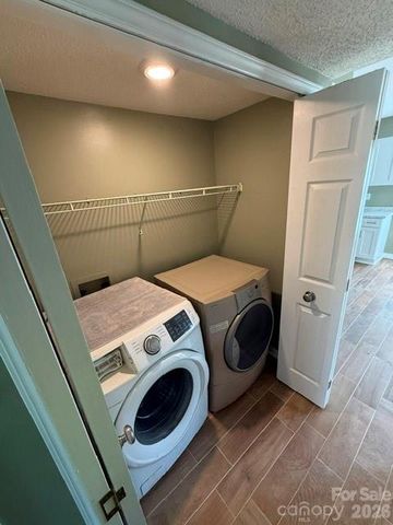 1141 Cureton Place, Charlotte, NC 28217