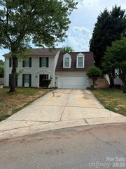 1141 Cureton Place, Charlotte, NC 28217