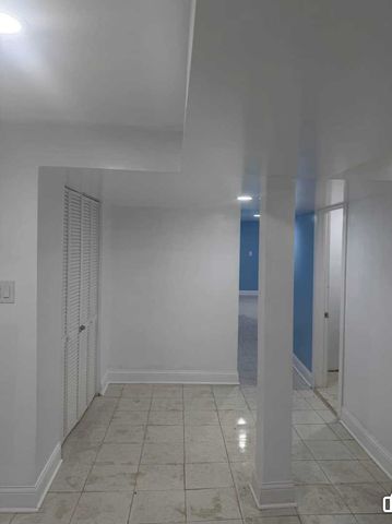 3931 W Grenshaw Street, Chicago, IL 60624