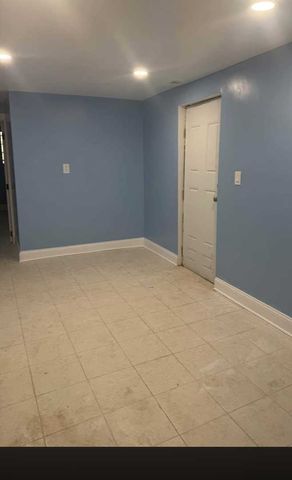 3931 W Grenshaw Street, Chicago, IL 60624