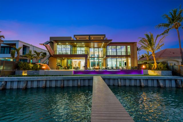 19696 Harbor Road N, Jupiter, FL 33469