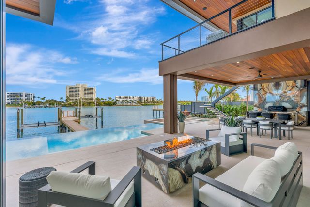 19696 Harbor Road N, Jupiter, FL 33469