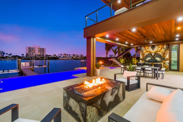 19696 Harbor Road N, Jupiter, FL 33469