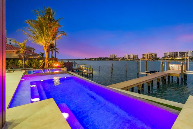 19696 Harbor Road N, Jupiter, FL 33469