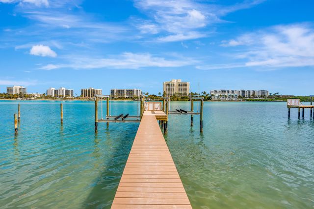 19696 Harbor Road N, Jupiter, FL 33469