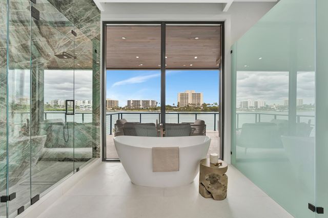 19696 Harbor Road N, Jupiter, FL 33469