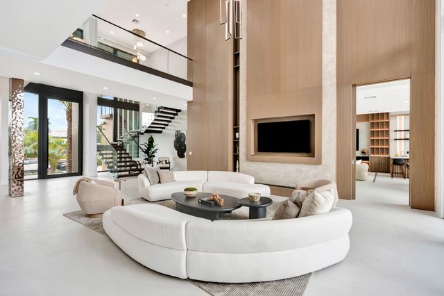 19696 Harbor Road N, Jupiter, FL 33469