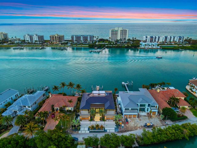 19696 Harbor Road N, Jupiter, FL 33469