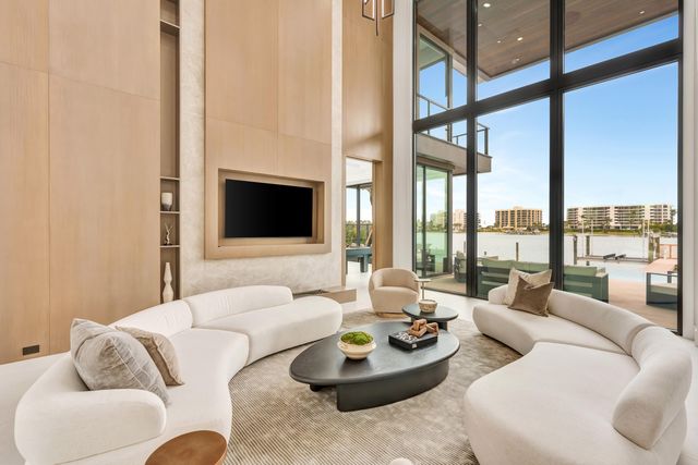 19696 Harbor Road N, Jupiter, FL 33469