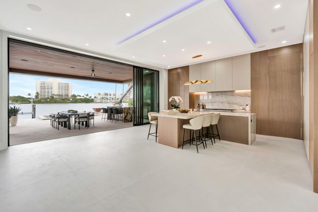 19696 Harbor Road N, Jupiter, FL 33469