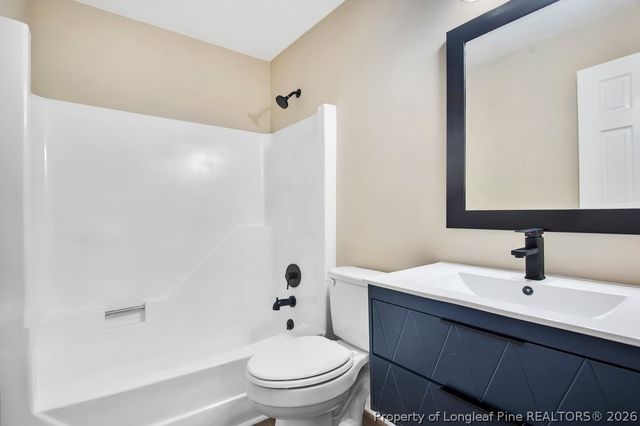 6416 Winter Park Drive, Fayetteville, NC 28304