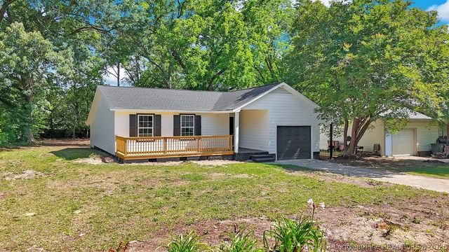 6416 Winter Park Drive, Fayetteville, NC 28304