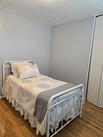 11706 Holly Springs Drive, Unincorporated, MO 63146