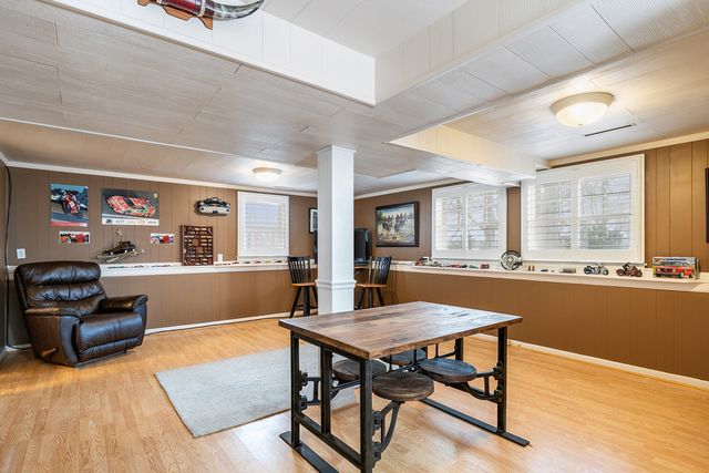 614 West Street, Libertyville, IL 60048