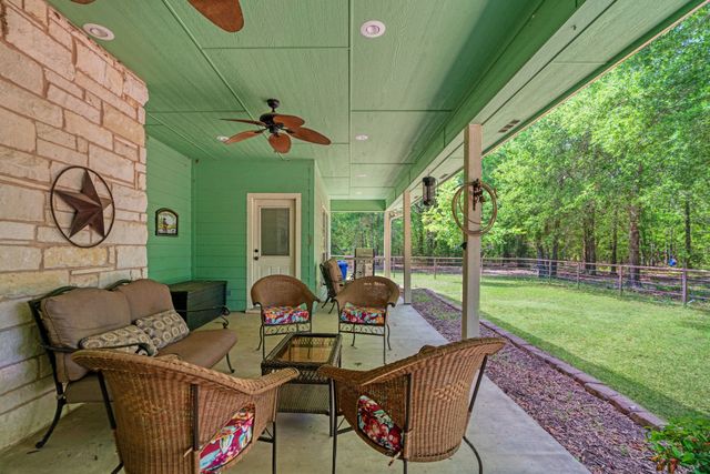 690 County Road 15560, Paris, TX 75462