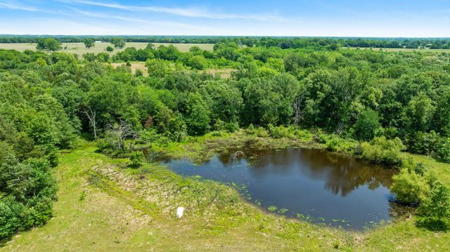 690 County Road 15560, Paris, TX 75462