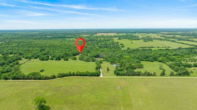 690 County Road 15560, Paris, TX 75462