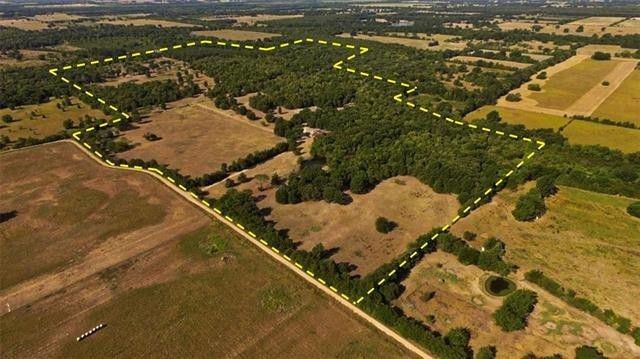 690 County Road 15560, Paris, TX 75462