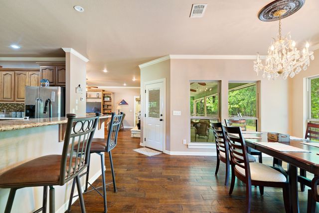 690 County Road 15560, Paris, TX 75462